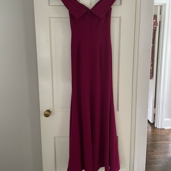 BRAND NEW off the shoulder Maxi Dress! - Picture 3 of 11